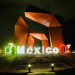 Jesús Nava y Paola García Yves invitan a celebrar el Grito de Independencia con Grupo La Firma